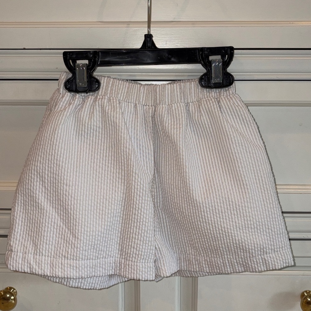 Beaufort Bonnet Tan and white seersucker shorts